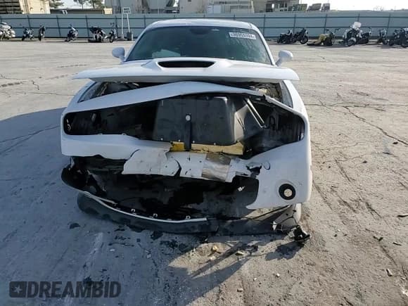 ✅ 2020 Dodge Challenger GT • VIN: 2C3CDZJG0LH151829 • Lot: 36955394. Wystawiony na Copart z przebiegiem 47 017 mil. Bezpłatny archiwum sprzedaży aukcyjnych z USA i szczegółowy raport historii pojazdu na DreamBid. Zdjęcie 11.