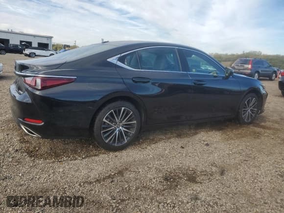 ✅ 2023 Lexus ES 350 • VIN: 58ADZ1B14PU158433 • Лот: 87300315. Опубликован ранее на Copart с пробегом 9 178 миль. Бесплатный доступ к архиву аукционных продаж из США и подробный отчёт об истории автомобиля на DreamBid. Изображение 3.