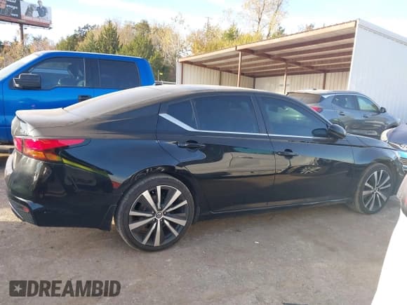 ✅ 2022 Nissan Altima SR • VIN: 1N4BL4CV1NN326890 • Lot: 43628558. Wystawiony na IAAI z przebiegiem 41 031 mil. Bezpłatny archiwum sprzedaży aukcyjnych z USA i szczegółowy raport historii pojazdu na DreamBid. Zdjęcie 13.