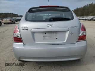 2009 Hyundai Accent Auto SE z VIN KMHCN36C69U118783, wystawiony jako Copart lot #79494214 z przebiegiem 138 992 mil mil oraz Szkoda całkowita • Salvage title. Historia ofert i sprzedaży dostępna na DreamBid. Obrazek 6.