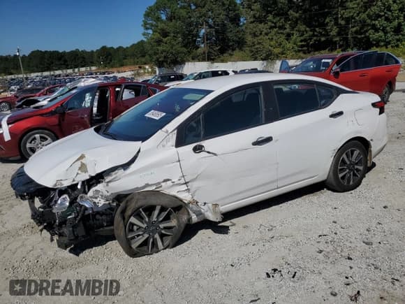 ✅ 2024 Nissan Versa S • VIN: 3N1CN8DV8RL924238 • Lot: 85468695. Wystawiony na Copart z przebiegiem 30 187 mil. Bezpłatny archiwum sprzedaży aukcyjnych z USA i szczegółowy raport historii pojazdu na DreamBid. Zdjęcie 1.