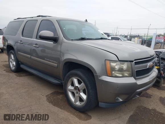 ✅ 2008 Chevrolet Suburban LTZ • VIN: 1GNFC16008J226762 • Лот: 41573727. Опубликован ранее на IAAI с пробегом 208 804 миль. Бесплатный доступ к архиву аукционных продаж из США и подробный отчёт об истории автомобиля на DreamBid. Изображение 1.