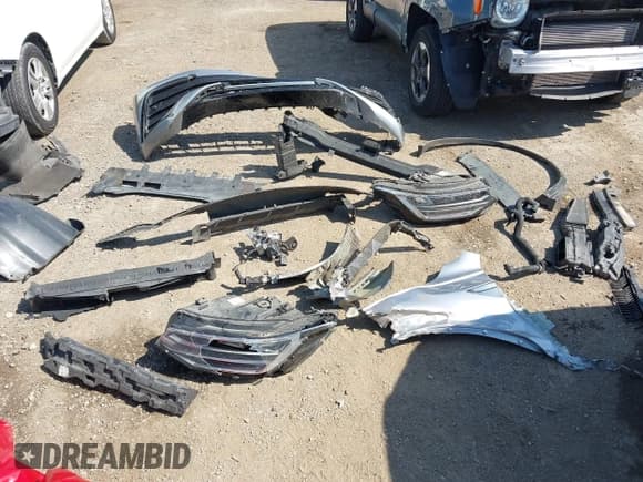 ✅ 2022 Volkswagen Tiguan SE R-Line Black • VIN: 3VV8B7AX0NM002130 • Лот: 43201424. Опубликован ранее на IAAI с пробегом 27 739 миль. Бесплатный доступ к архиву аукционных продаж из США и подробный отчёт об истории автомобиля на DreamBid. Изображение 20.