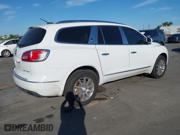 ✅ 2017 Buick Enclave Leather • VIN: 5GAKRBKD4HJ135130 • Lot: 43536591. Wystawiony na IAAI z przebiegiem 191 368 mil. Bezpłatny archiwum sprzedaży aukcyjnych z USA i szczegółowy raport historii pojazdu na DreamBid. Zdjęcie 4.