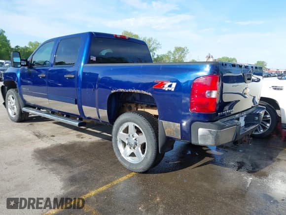 ✅ 2013 Chevrolet Silverado 2500HD LT • VIN: 1GC1KXCG1DF130999 • Lot: 42080914. Listed on IAAI with 366,141 mi. Free auction sales archive from the USA and detailed vehicle history report at DreamBid. Image 3.