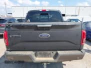 ✅ 2015 Ford F-150 XLT • VIN: 1FTEW1EG0FFA98856 • Lot: 43136931. Wystawiony na IAAI z przebiegiem 141 491 mil. Bezpłatny archiwum sprzedaży aukcyjnych z USA i szczegółowy raport historii pojazdu na DreamBid. Zdjęcie 16.