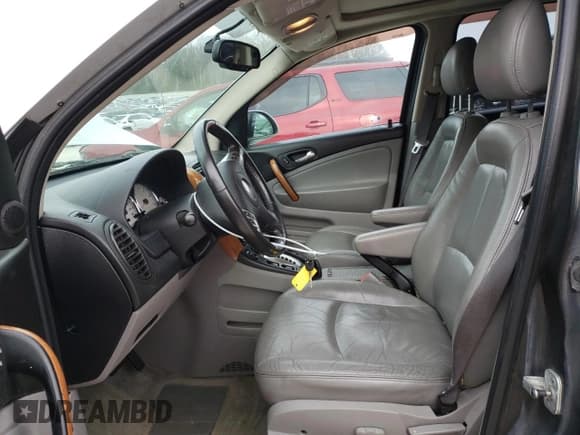 ✅ 2006 Saturn VUE • VIN: 5GZCZ53406S820797 • Lot: 86106804. Wystawiony na Copart z przebiegiem 105 770 mil. Bezpłatny archiwum sprzedaży aukcyjnych z USA i szczegółowy raport historii pojazdu na DreamBid. Zdjęcie 7.