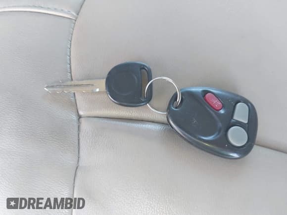 ✅ 2002 Chevrolet Tahoe LT • VIN: 1GNEC13Z42R245581 • Lot: 41810788. Listed on IAAI with 228,166 mi. Free auction sales archive from the USA and detailed vehicle history report at DreamBid. Image 11.