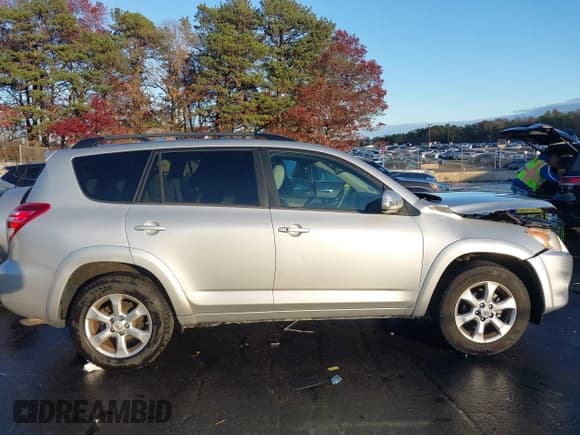 ✅ 2012 Toyota RAV4 Limited • VIN: 2T3DF4DV5CW267728 • Lot: 43732532. Listed on IAAI with 133,260 mi. Free auction sales archive from the USA and detailed vehicle history report at DreamBid. Image 13.