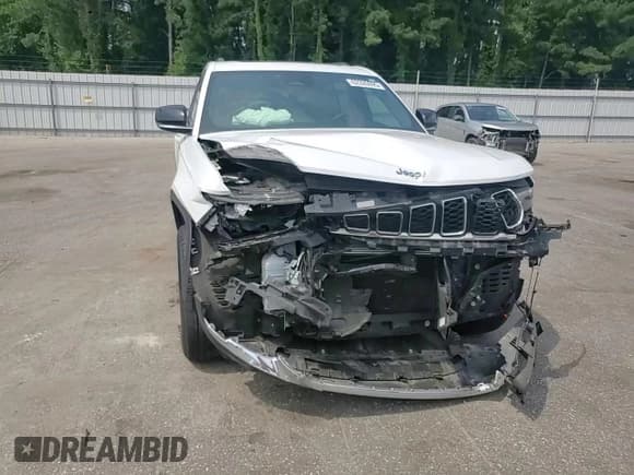 ✅ 2023 Jeep Grand Cherokee Limited • VIN: 1C4RJJBG9P8811683 • Лот: 64747865. Опубликован ранее на Copart с пробегом 53 654 миль. Бесплатный доступ к архиву аукционных продаж из США и подробный отчёт об истории автомобиля на DreamBid. Изображение 14.