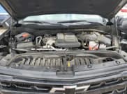 ✅ 2022 Chevrolet Silverado 1500 LT Trail Boss • VIN: 3GCUDFET1NG646193 • Lot: 62421255. Wystawiony na Copart z przebiegiem 32 343 mil. Bezpłatny archiwum sprzedaży aukcyjnych z USA i szczegółowy raport historii pojazdu na DreamBid. Zdjęcie 11.