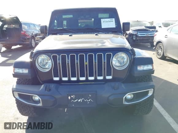 ✅ 2018 Jeep Wrangler Unlimited Sahara • VIN: 1C4HJXEN3JW328928 • Lot: 43265090. Listed on IAAI with 94,110 mi. Free auction sales archive from the USA and detailed vehicle history report at DreamBid. Image 12.