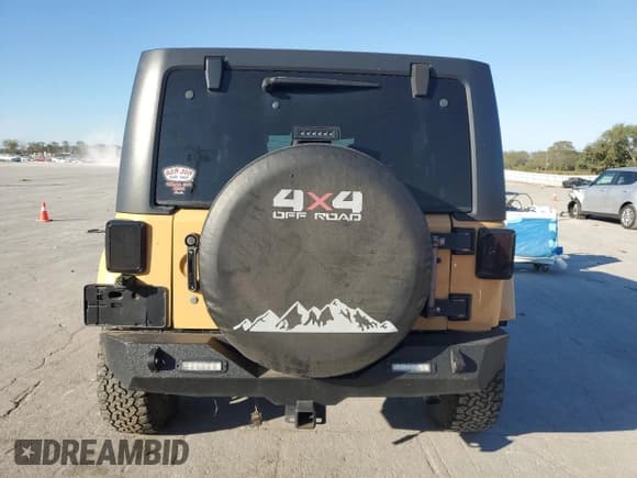 ✅ 2013 Jeep Wrangler Unlimited Sahara • VIN: 1C4HJWEG5DL684170 • Lot: 86452805. Wystawiony na Copart z przebiegiem 133 692 mil. Bezpłatny archiwum sprzedaży aukcyjnych z USA i szczegółowy raport historii pojazdu na DreamBid. Zdjęcie 6.