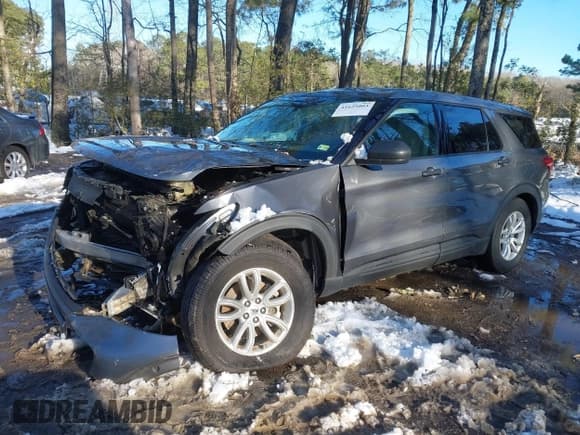 ✅ 2021 Ford Explorer • VIN: 1FMSK7BHXMGA36964 • Lot: 41625003. Wystawiony na IAAI z przebiegiem 168 156 mil. Bezpłatny archiwum sprzedaży aukcyjnych z USA i szczegółowy raport historii pojazdu na DreamBid. Zdjęcie 17.