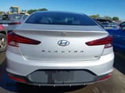 ✅ 2019 Hyundai Elantra SE • VIN: 5NPD74LF4KH449031 • Lot: 43427089. Listed on IAAI with 88,127 mi. Free auction sales archive from the USA and detailed vehicle history report at DreamBid. Image 16.