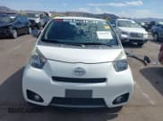 ✅ 2013 Scion iQ • VIN: JTNJJXB00DJ023006 • Lot: 42910251. Wystawiony na IAAI z przebiegiem 95 023 mil. Bezpłatny archiwum sprzedaży aukcyjnych z USA i szczegółowy raport historii pojazdu na DreamBid. Zdjęcie 12.