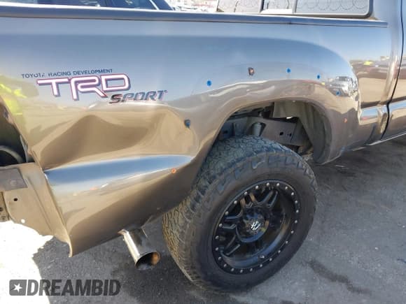 ✅ 2012 Toyota Tacoma PreRunner • VIN: 3TMKU4HN7CM032210 • Lot: 42487678. Wystawiony na IAAI z przebiegiem 135 985 mil. Bezpłatny archiwum sprzedaży aukcyjnych z USA i szczegółowy raport historii pojazdu na DreamBid. Zdjęcie 19.