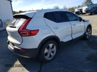 ✅ 2020 Volvo XC40 Momentum • VIN: YV4AC2HK5L2226439 • Lot: 73108702. Listed on Copart with 31,837 mi. Free auction sales archive from the USA and detailed vehicle history report at DreamBid. Image 3.