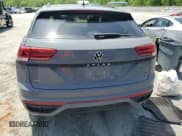 ✅ 2023 Volkswagen Atlas 2.0T SEL R-Line Black • VIN: 1V2SC2CA4PC211886 • Lot: 54224875. Wystawiony na Copart z przebiegiem 23 819 mil. Bezpłatny archiwum sprzedaży aukcyjnych z USA i szczegółowy raport historii pojazdu na DreamBid. Zdjęcie 6.