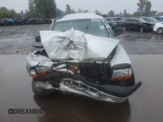 ✅ 2003 Dodge Dakota Sport • VIN: 1D7HG38N83S265442 • Lot: 84969985. Wystawiony na Copart z przebiegiem Nie podano. Bezpłatny archiwum sprzedaży aukcyjnych z USA i szczegółowy raport historii pojazdu na DreamBid. Zdjęcie 5.