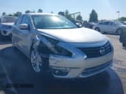 ✅ 2013 Nissan Altima SV • VIN: 1N4BL3AP0DN567224 • Лот: 42043664. Опубликован ранее на IAAI с пробегом 150 118 миль. Бесплатный доступ к архиву аукционных продаж из США и подробный отчёт об истории автомобиля на DreamBid. Изображение 6.