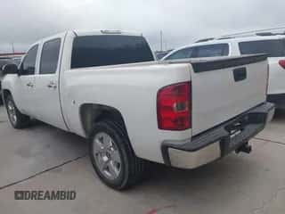 2010 Chevrolet Silverado 1500 LT z VIN 3GCRCSE03AG127857, wystawiony jako IAAI lot #43555040 z przebiegiem 252 652 mil mil oraz . Historia ofert i sprzedaży dostępna na DreamBid. Obrazek 3.