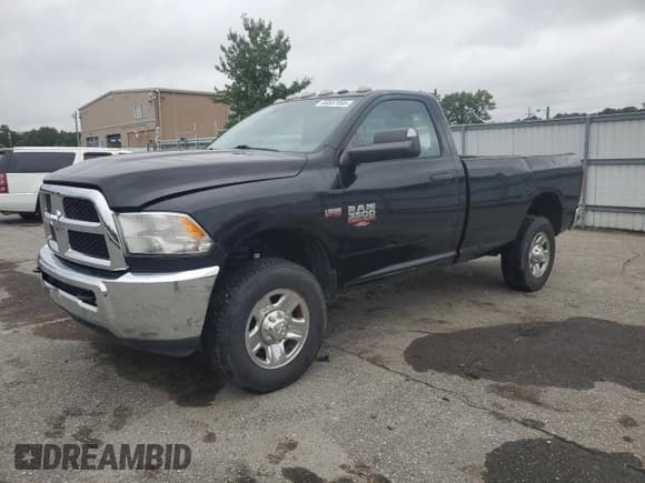 ✅ 2015 Ram 3500 • VIN: 3C63R3AT7FG572918 • Lot: 69557055. Wystawiony na Copart z przebiegiem 176 604 mil. Bezpłatny archiwum sprzedaży aukcyjnych z USA i szczegółowy raport historii pojazdu na DreamBid. Zdjęcie 1.