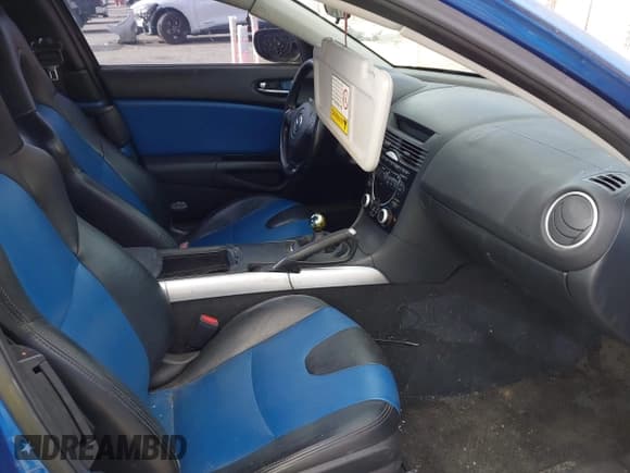 ✅ 2004 Mazda RX-8 • VIN: JM1FE173740125035 • Lot: 41884059. Wystawiony na IAAI z przebiegiem 102 881 mil. Bezpłatny archiwum sprzedaży aukcyjnych z USA i szczegółowy raport historii pojazdu na DreamBid. Zdjęcie 5.