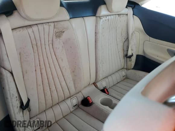 ✅ 2019 Mercedes-Benz E 450 • VIN: WDD1K6JB1KF079234 • Лот: 84215994. Опубликован ранее на Copart с пробегом Не указан. Бесплатный доступ к архиву аукционных продаж из США и подробный отчёт об истории автомобиля на DreamBid. Изображение 11.