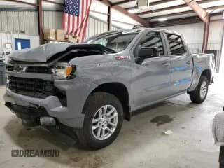 ✅ 2025 Chevrolet Silverado 1500 RST • VIN: 1GCUKEE82SZ221170 • Лот: 49888465. Опубликован ранее на Copart с пробегом 882 миль. Бесплатный доступ к архиву аукционных продаж из США и подробный отчёт об истории автомобиля на DreamBid. Изображение 1.