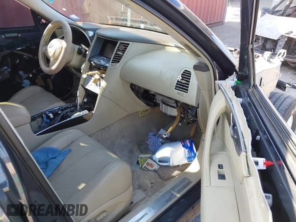 ✅ 2010 Infiniti FX • VIN: JN8AS1MU4AM800235 • Lot: 43289357. Wystawiony na IAAI z przebiegiem Nie podano. Bezpłatny archiwum sprzedaży aukcyjnych z USA i szczegółowy raport historii pojazdu na DreamBid. Zdjęcie 5.