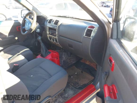 2005 Chevrolet Colorado Z85 с VIN 1GCCS148358223381, выставлен на аукционе IAAI как лот 43603570 с пробегом Не указан миль и . История ставок и продаж доступна на DreamBid. Изображение 5.