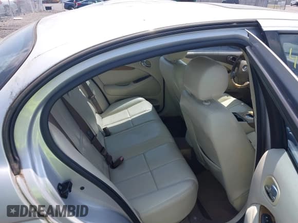 ✅ 2006 Jaguar S-Type 4.2 • VIN: SAJWA01B66HN54243 • Лот: 42951012. Опубликован ранее на IAAI с пробегом 155 769 миль. Бесплатный доступ к архиву аукционных продаж из США и подробный отчёт об истории автомобиля на DreamBid. Изображение 8.