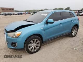 2013 Mitsubishi Outlander SE with VIN 4A4AR4AU7DE006169, listed as a Copart auction lot 71701745 with 154,736 mi miles and Salvage title. Bid and sale history available at DreamBid. Image 1.