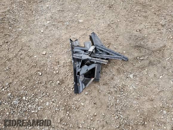 2024 Chevrolet Silverado 3500HD Work Truck с VIN 1GC4YSEY7RF214644, выставлен на аукционе Copart как лот 84760664 с пробегом 49 864 миль миль и Списание • Salvage title. История ставок и продаж доступна на DreamBid. Изображение 12.