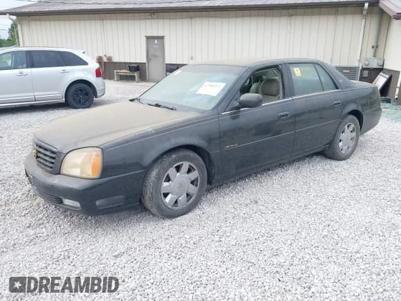 ✅ 2000 Cadillac DeVille • VIN: 1G6KF5793YU352702 • Lot: 42980927. Listed on IAAI with Not provided. Free auction sales archive from the USA and detailed vehicle history report at DreamBid. Image 2.