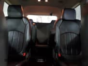 ✅ 2015 Chevrolet Traverse LTZ • VIN: 1GNKVJKD8FJ225261 • Lot: 62008235. Wystawiony na Copart z przebiegiem 199 244 mil. Bezpłatny archiwum sprzedaży aukcyjnych z USA i szczegółowy raport historii pojazdu na DreamBid. Zdjęcie 10.