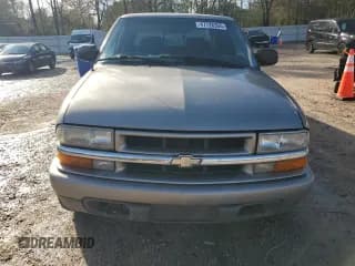 ✅ 2003 Chevrolet S-10 LS • VIN: 1GCDT13X33K174368 • Лот: 47728305. Опубликован ранее на Copart с пробегом 125 151 миль. Бесплатный доступ к архиву аукционных продаж из США и подробный отчёт об истории автомобиля на DreamBid. Изображение 5.