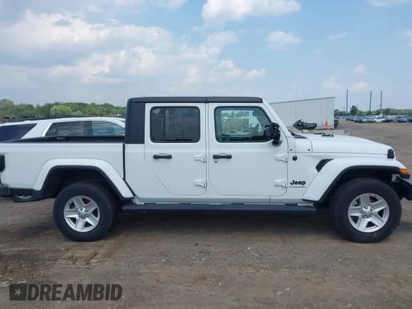 ✅ 2023 Jeep Gladiator Sport S • VIN: 1C6HJTAG3PL532694 • Лот: 42446863. Опубликован ранее на IAAI с пробегом 40 525 миль. Бесплатный доступ к архиву аукционных продаж из США и подробный отчёт об истории автомобиля на DreamBid. Изображение 13.