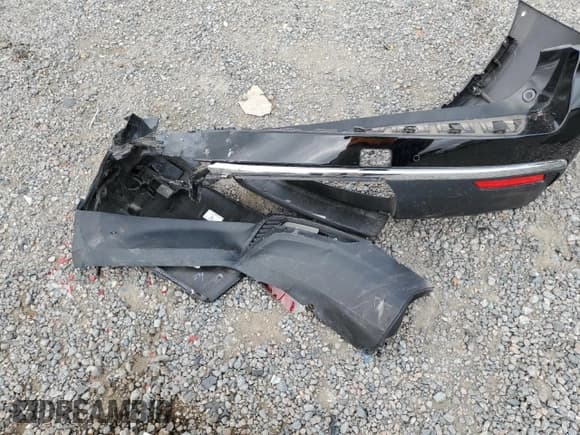 ✅ 2023 Chevrolet Tahoe LT • VIN: 1GNSCNKD0PR200502 • Lot: 84806475. Wystawiony na Copart z przebiegiem 48 865 mil. Bezpłatny archiwum sprzedaży aukcyjnych z USA i szczegółowy raport historii pojazdu na DreamBid. Zdjęcie 12.