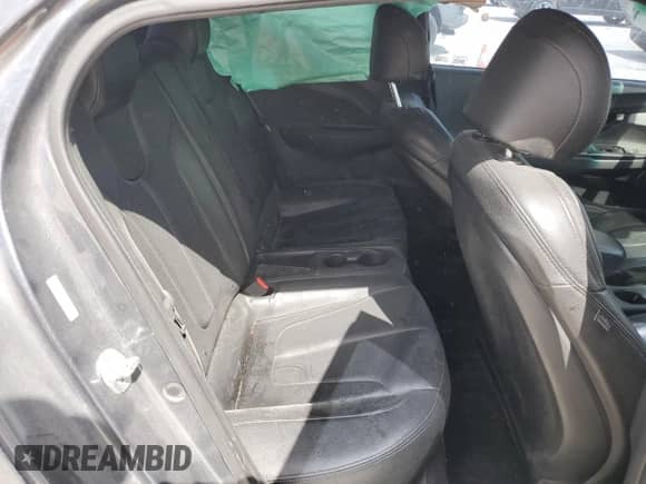 2019 Hyundai Veloster 2.0 z VIN KMHTG6AF4KU013159, wystawiony jako Copart lot #47731345 z przebiegiem Nie podano mil oraz Nie do naprawy • Non repairable. Historia ofert i sprzedaży dostępna na DreamBid. Obrazek 10.