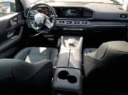 ✅ 2023 Mercedes-Benz GLS 580 • VIN: 4JGFF8GE8PB030026 • Lot: 53317245. Wystawiony na Copart z przebiegiem 11 238 mil. Bezpłatny archiwum sprzedaży aukcyjnych z USA i szczegółowy raport historii pojazdu na DreamBid. Zdjęcie 8.