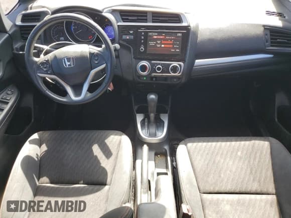 ✅ 2019 Honda Fit Sport • VIN: 3HGGK5H69KM727556 • Лот: 71736135. Опубликован ранее на Copart с пробегом 102 773 миль. Бесплатный доступ к архиву аукционных продаж из США и подробный отчёт об истории автомобиля на DreamBid. Изображение 8.