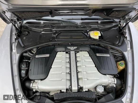 ✅ 2007 Bentley Flying Spur • VIN: SCBBR93W178041237 • Lot: 68636845. Wystawiony na Copart z przebiegiem 126 202 mil. Bezpłatny archiwum sprzedaży aukcyjnych z USA i szczegółowy raport historii pojazdu na DreamBid. Zdjęcie 7.