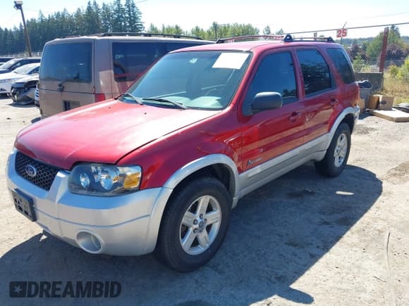 ✅ 2006 Ford Escape Hybrid • VIN: 1FMYU96H16KB36736 • Lot: 42972317. Wystawiony na IAAI z przebiegiem 136 194 mil. Bezpłatny archiwum sprzedaży aukcyjnych z USA i szczegółowy raport historii pojazdu na DreamBid. Zdjęcie 19.
