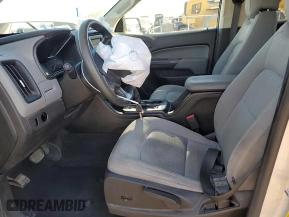 ✅ 2019 Chevrolet Colorado 2WD Work Truck • VIN: 1GCGSBEN9K1169908 • Лот: 84635214. Опубликован ранее на Copart с пробегом 43 145 миль. Бесплатный доступ к архиву аукционных продаж из США и подробный отчёт об истории автомобиля на DreamBid. Изображение 7.