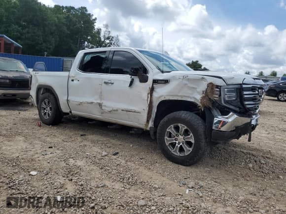 ✅ 2022 GMC Sierra 1500 SLT • VIN: 3GTUUDET5NG626565 • Lot: 69998205. Wystawiony na Copart z przebiegiem Nie podano. Bezpłatny archiwum sprzedaży aukcyjnych z USA i szczegółowy raport historii pojazdu na DreamBid. Zdjęcie 4.