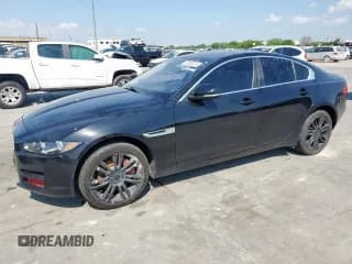 ✅ 2019 Jaguar XE 25t • VIN: SAJAS4FX2KCP52702 • Lot: 53585215. Wystawiony na Copart z przebiegiem 109 155 mil. Bezpłatny archiwum sprzedaży aukcyjnych z USA i szczegółowy raport historii pojazdu na DreamBid. Zdjęcie 1.