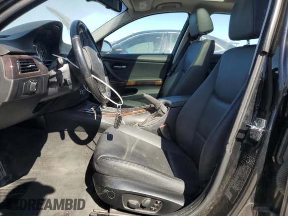 ✅ 2008 BMW 3 Series 328xi • VIN: WBAVT73538FZ37265 • Lot: 46370385. Listed on Copart with 184,966 mi. Free auction sales archive from the USA and detailed vehicle history report at DreamBid. Image 7.