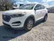 2017 Hyundai Tucson SE с VIN KM8J23A4XHU402674, выставлен на аукционе Copart как лот 86790075 с пробегом 86 968 миль миль и Списание • Salvage title. История ставок и продаж доступна на DreamBid. Изображение 1.